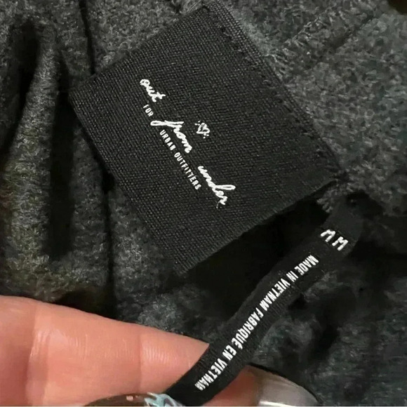 NWOT Urban Outfitters Out From Under Gray Crop Hoodie Medium - Picture 5 of 5